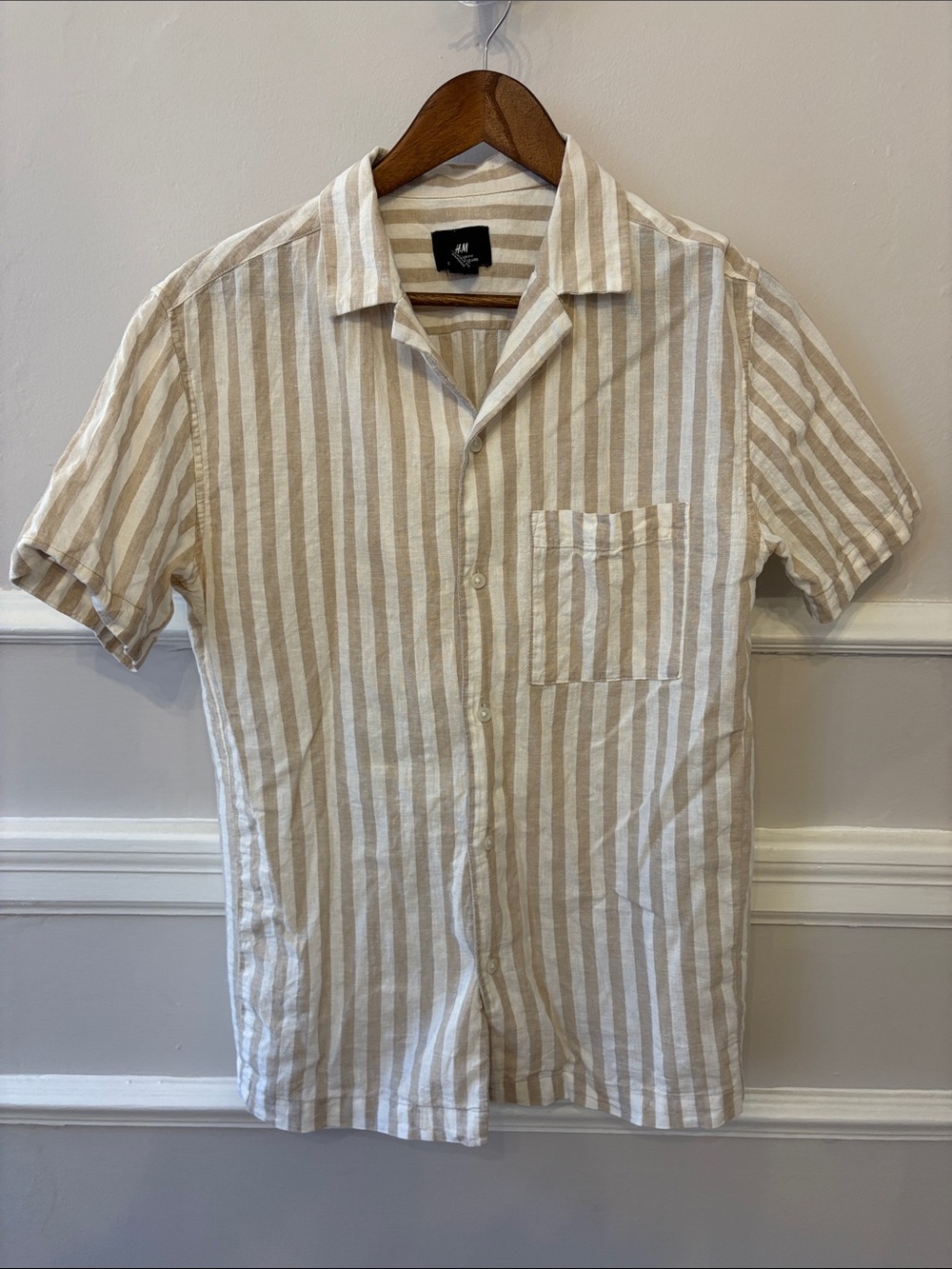H&M Beige and White Vertical Stripe Short-Sleeve Shirt